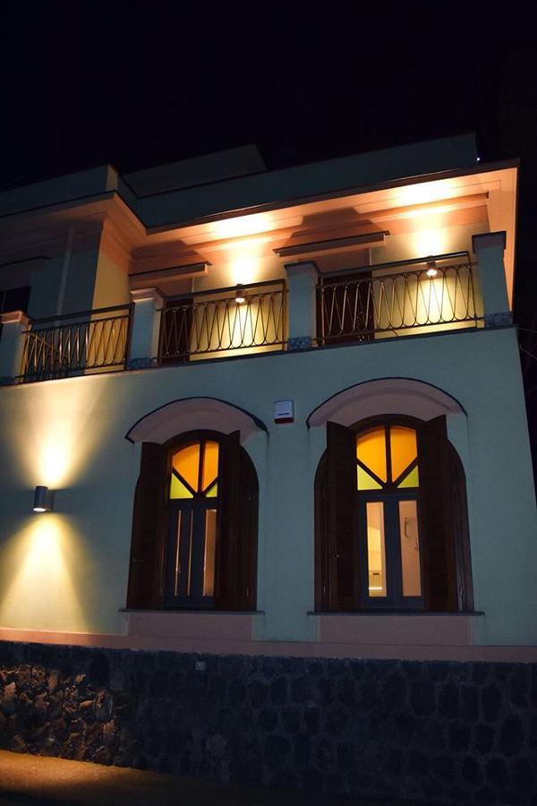 Al Corbezzolo Bed & Breakfast Torre del Greco Exterior photo